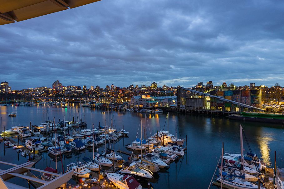 605 628 Kinghorne Mews Vancouver, BC - 30