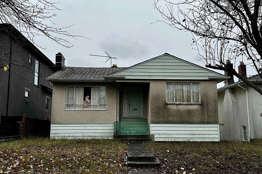 6565 Brooks Street Vancouver, BC - 1