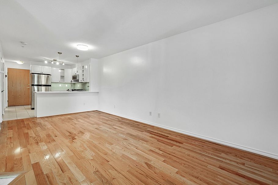 302 2741 E Hastings Street Vancouver, BC - 13