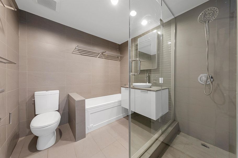 PH7 108 W Cordova Street Vancouver, BC - 16