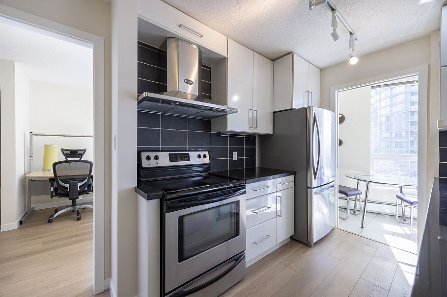 1906 188 Keefer Place Vancouver, BC - 10