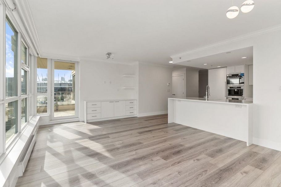 704 125 Milross Avenue Vancouver, BC - 10