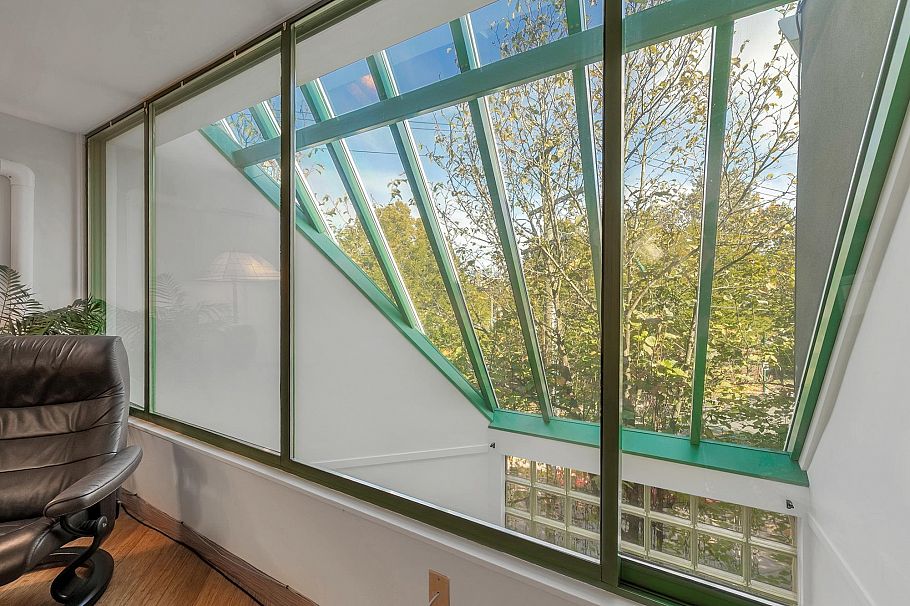 2217 Oak Street Vancouver, BC - 14