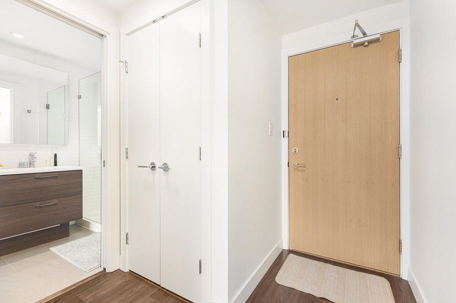 2008 8538 River District Crossing Vancouver, BC - 6