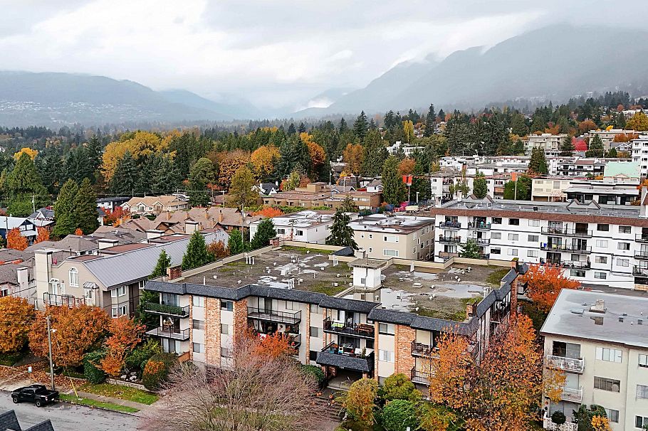 206 138 W 18th Street North Vancouver, BC - 18