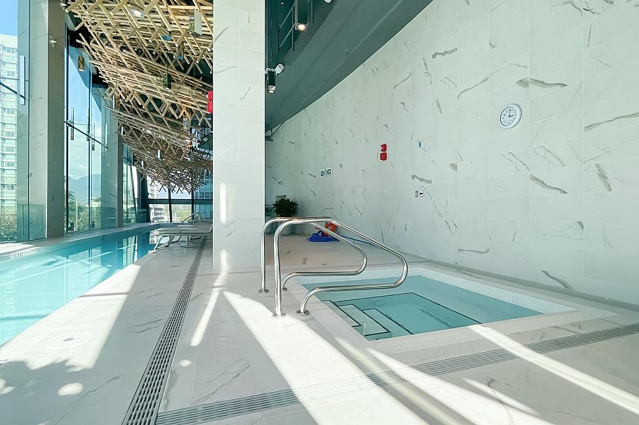 705 1568 Alberni Street Vancouver, BC - 16