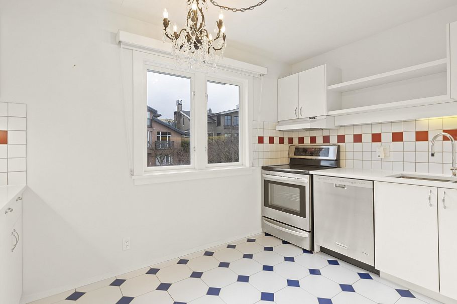 3655 Cameron Avenue Vancouver, BC - 27