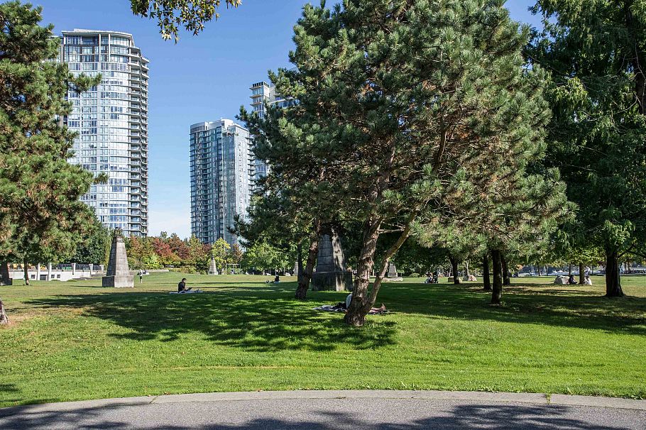 605 628 Kinghorne Mews Vancouver, BC - 17