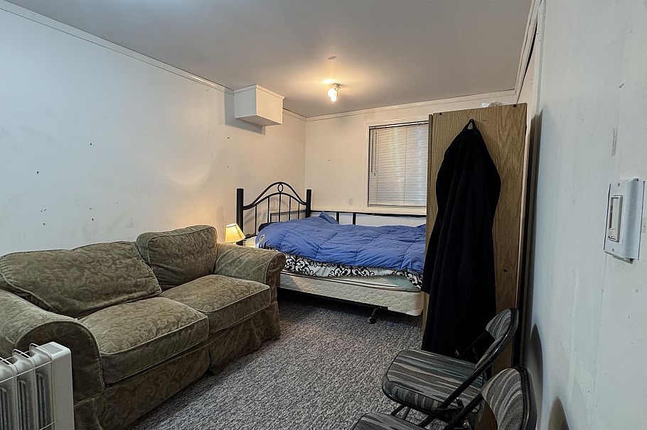 2071 Deep Cove Road North Vancouver, BC - 13