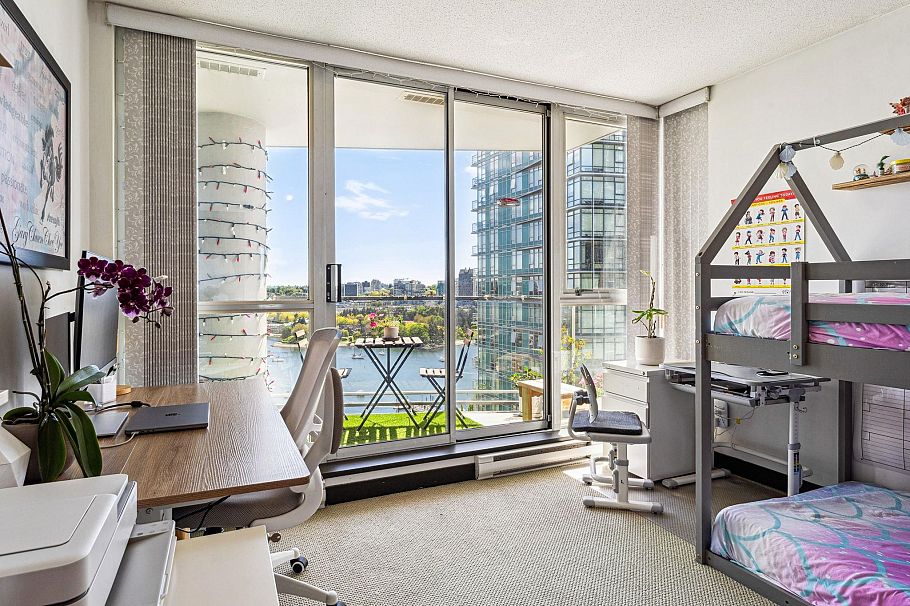 2201 1408 Strathmore Mews Vancouver, BC - 26