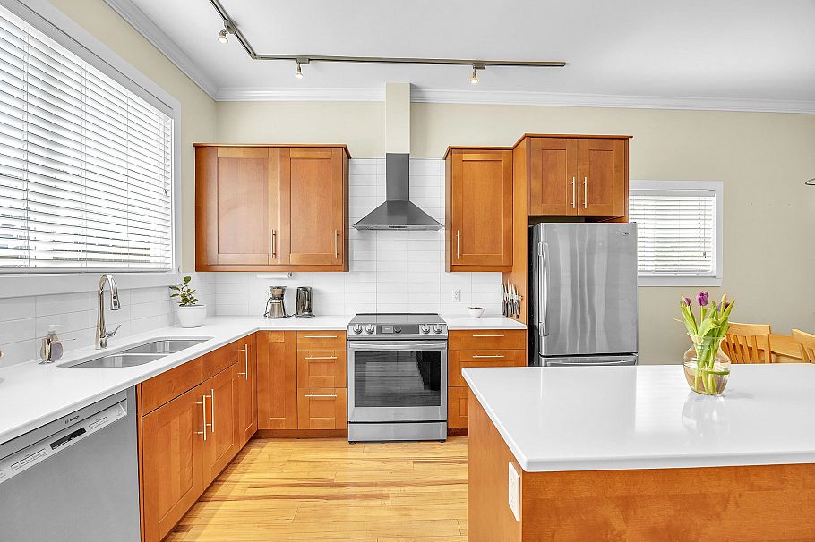 1016 E Pender Street Vancouver, BC - 16