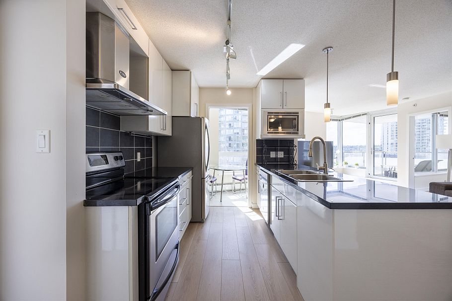 1906 188 Keefer Place Vancouver, BC - 9