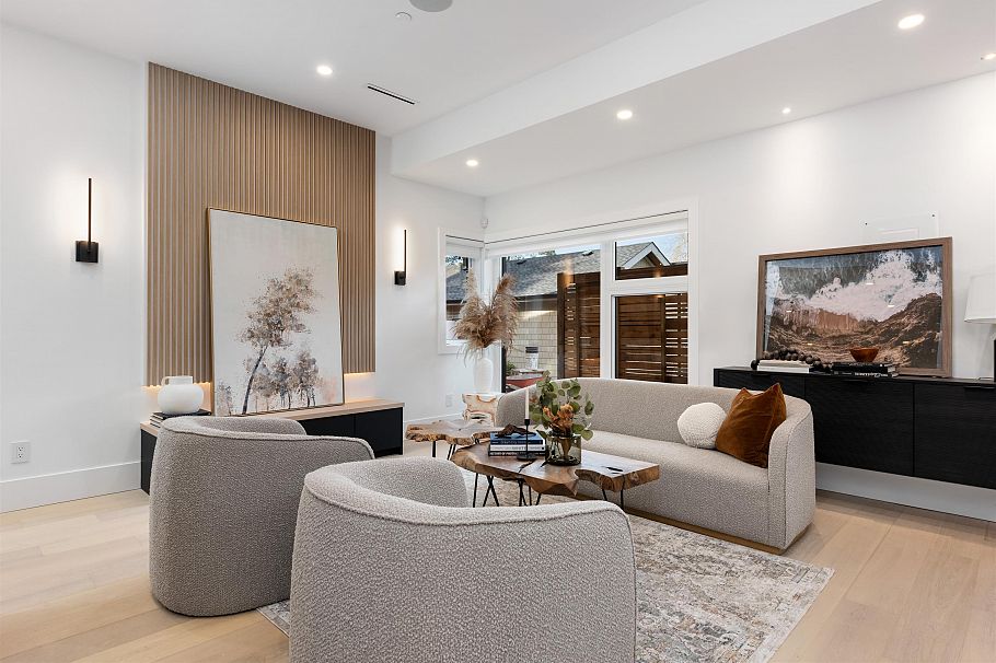 6 371 E 33rd Avenue Vancouver, BC - 3