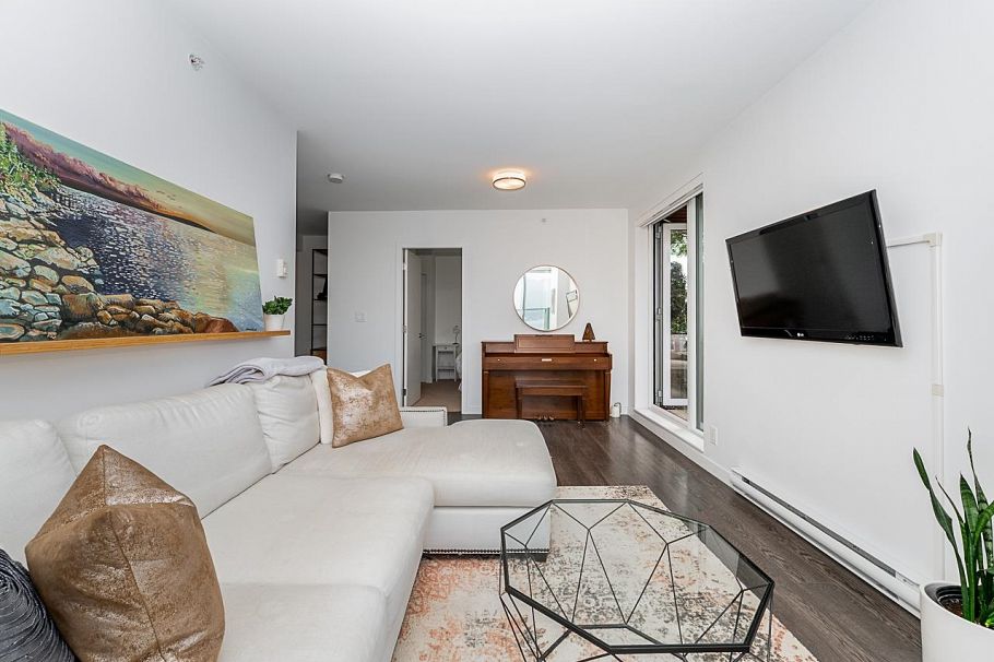 801 983 E Hastings Street Vancouver, BC - 9