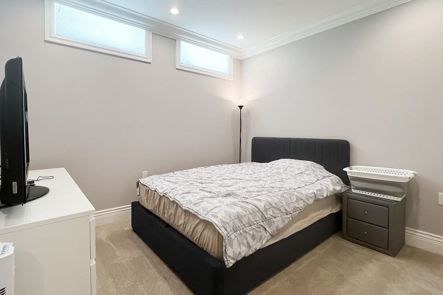 2071 W 36th Avenue Vancouver, BC - 16