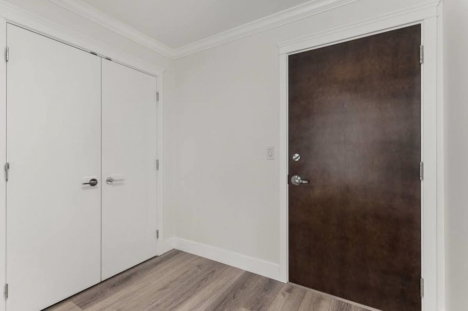 704 125 Milross Avenue Vancouver, BC - 4