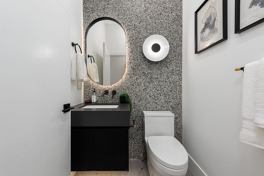 6 371 E 33rd Avenue Vancouver, BC - 8