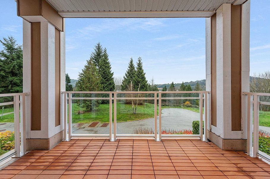 217 3629 Deercrest Drive North Vancouver, BC - 11