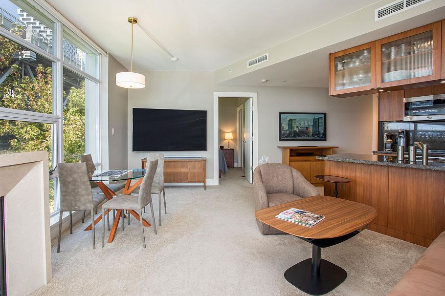 605 628 Kinghorne Mews Vancouver, BC - 11