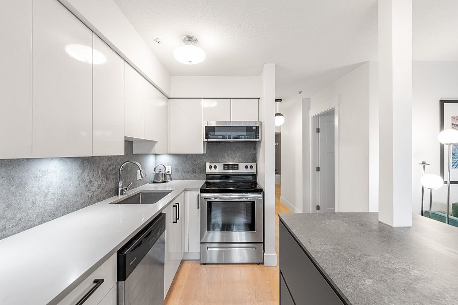 105 2133 Dundas Street Vancouver, BC - 12