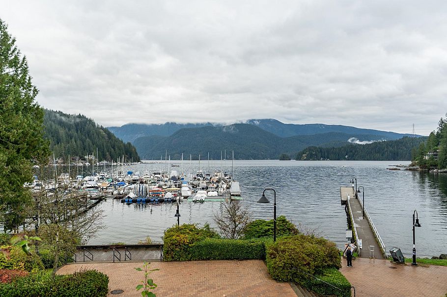 13 2151 Banbury Road North Vancouver, BC - 39