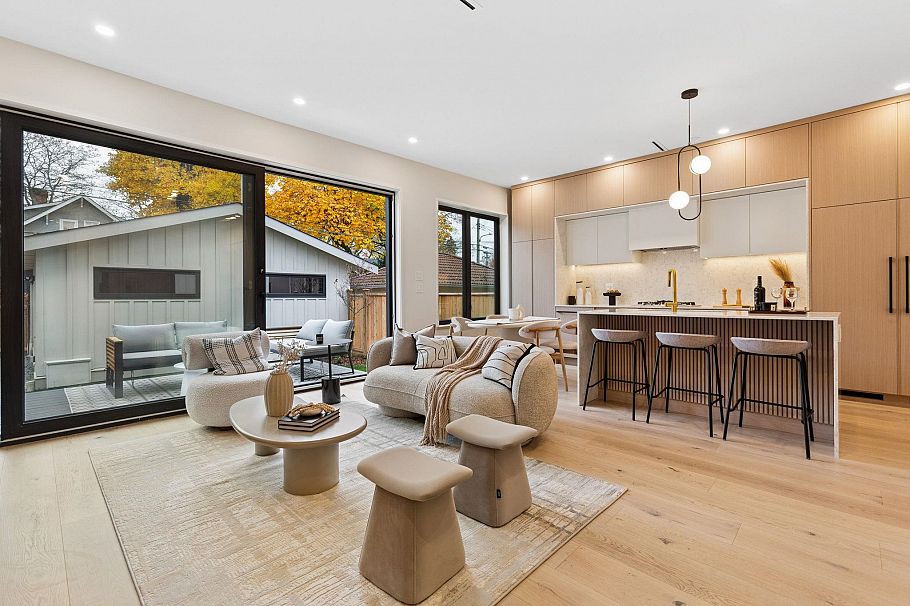 2 448 W 20th Avenue Vancouver, BC - 1