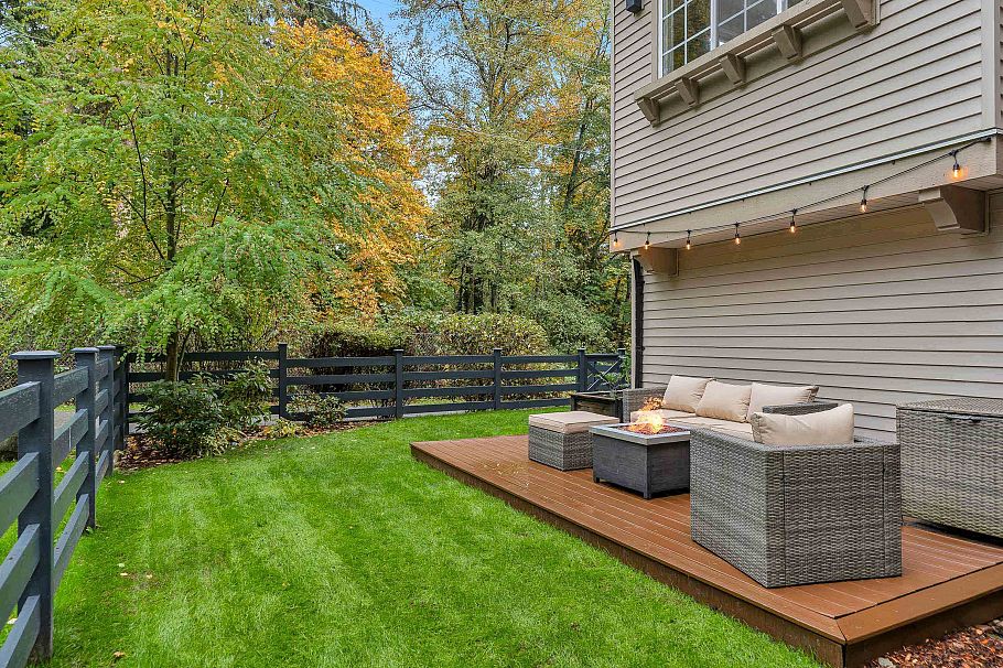 48 550 Browning Place North Vancouver, BC - 35