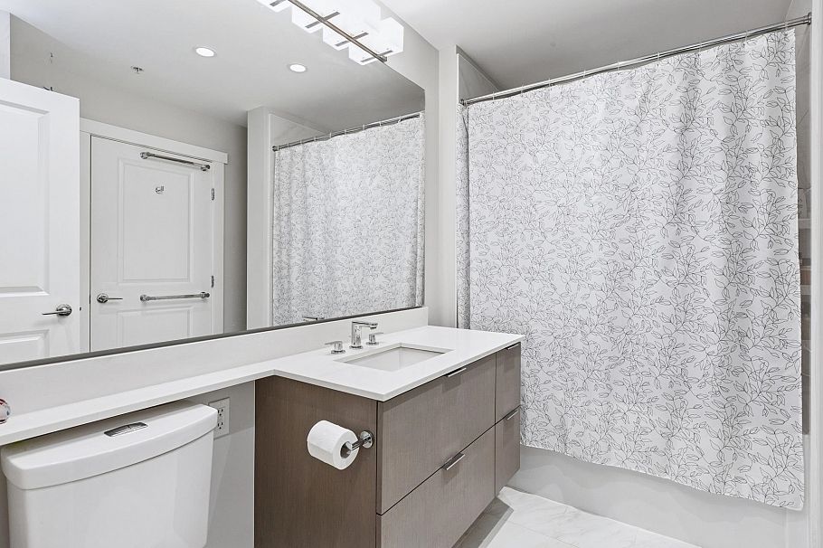 106 2632 Library Lane North Vancouver, BC - 15