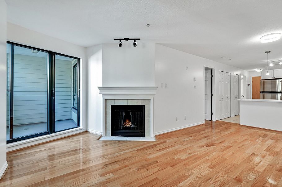 302 2741 E Hastings Street Vancouver, BC - 12