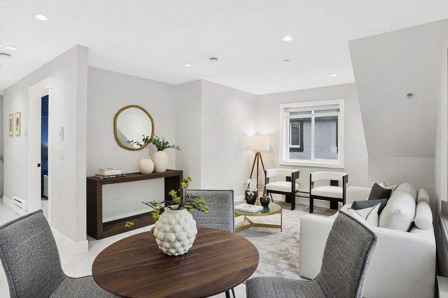 1018 E 24th Avenue Vancouver, BC - 5