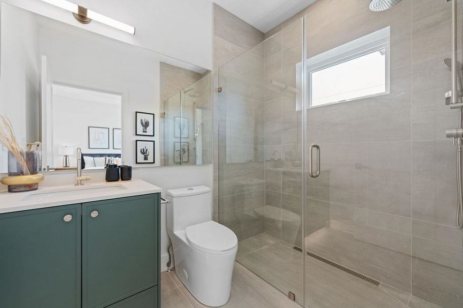 2 8508 East Boulevard Vancouver, BC - 24