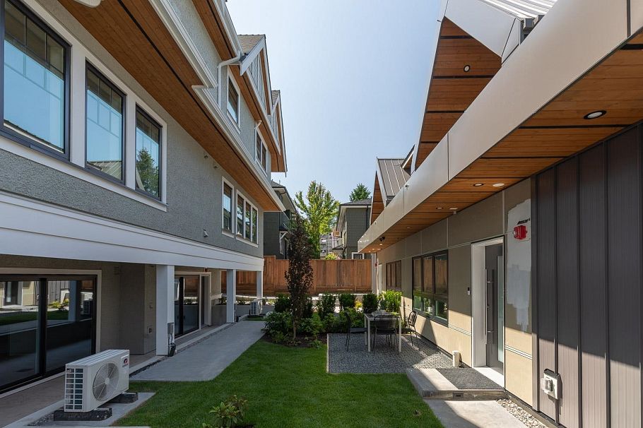 1135 W 33rd Avenue Vancouver, BC - 20