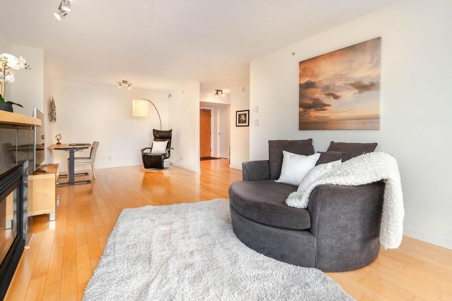 1403 1003 Pacific Street Vancouver, BC - 3