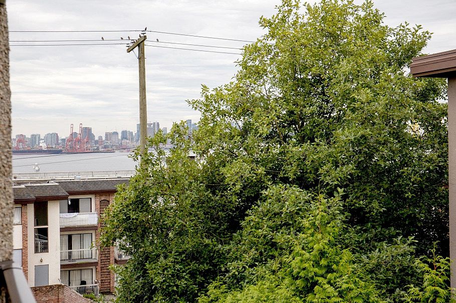 302 330 E 1st Street North Vancouver, BC - 8