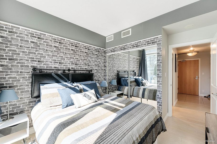 702 1211 Melville Street Vancouver, BC - 13