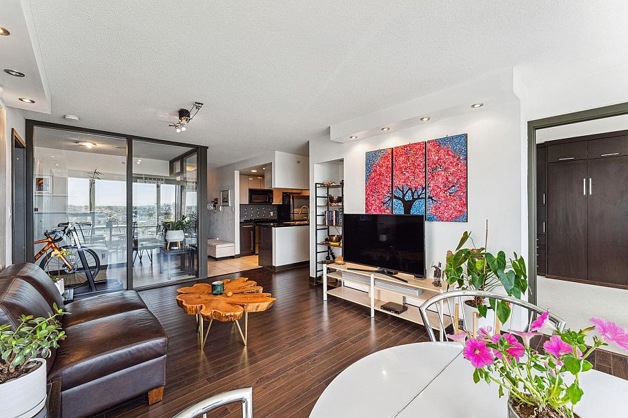 2201 1408 Strathmore Mews Vancouver, BC - 16