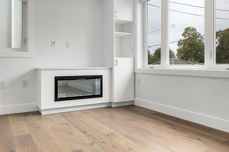 2 3571 E 28th Avenue Vancouver, BC - 8