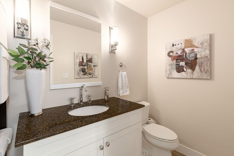 104 293 Smithe Street Vancouver, BC - 16