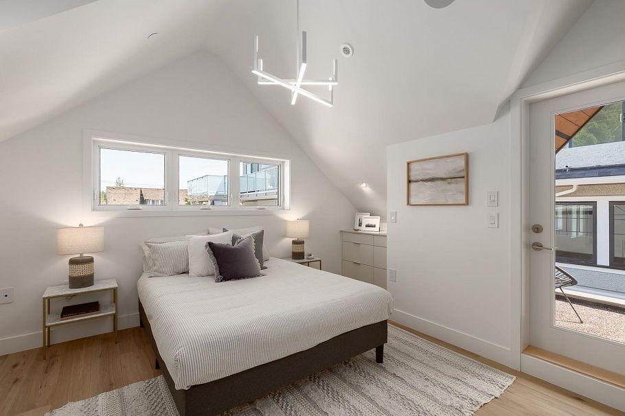 1135 W 33rd Avenue Vancouver, BC - 11