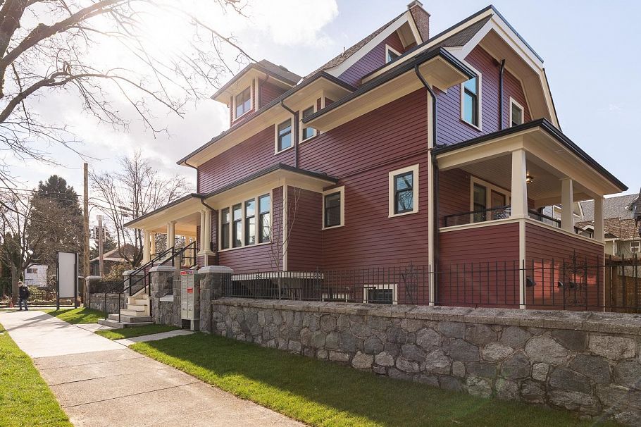 1081 Semlin Drive Vancouver, BC - 20