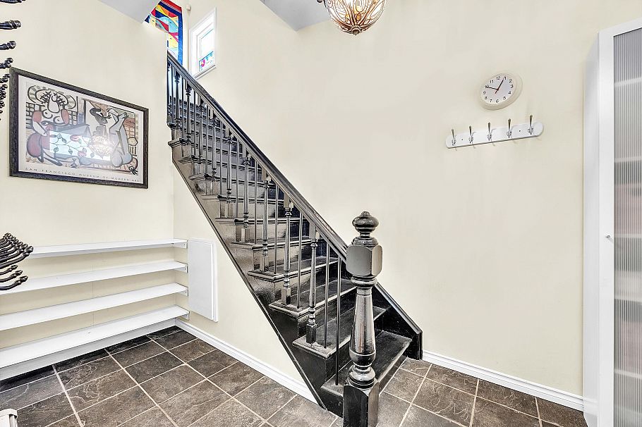 1016 E Pender Street Vancouver, BC - 5