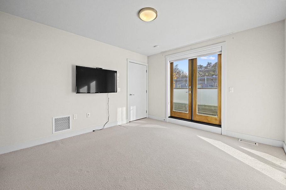 5522 Oak Street Vancouver, BC - 15