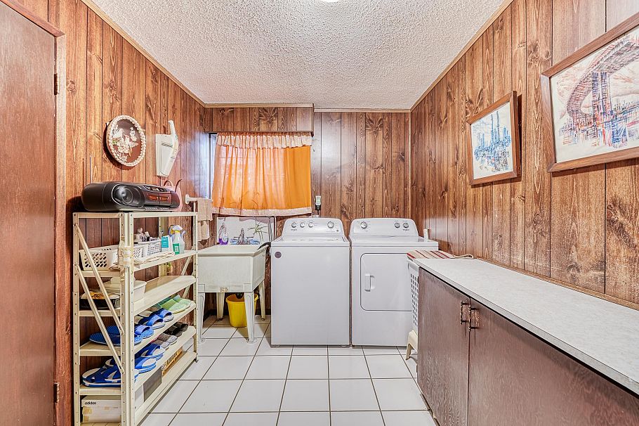 896 E 56th Avenue Vancouver, BC - 20