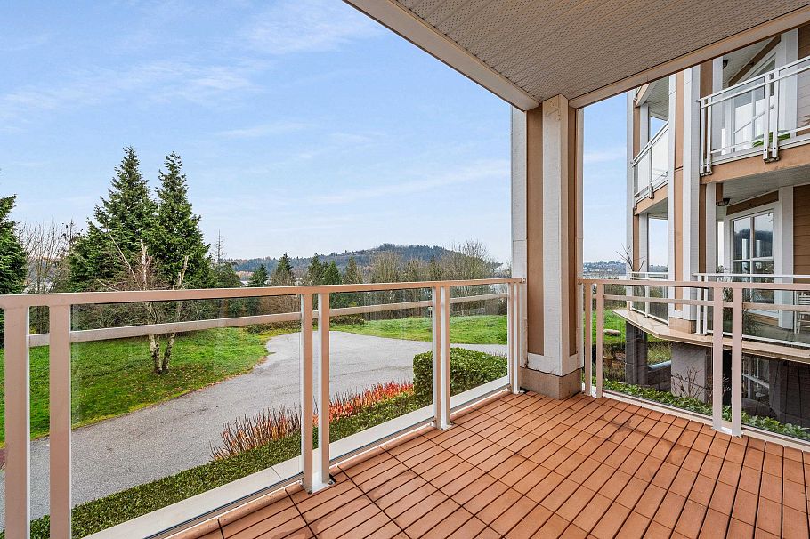 217 3629 Deercrest Drive North Vancouver, BC - 12