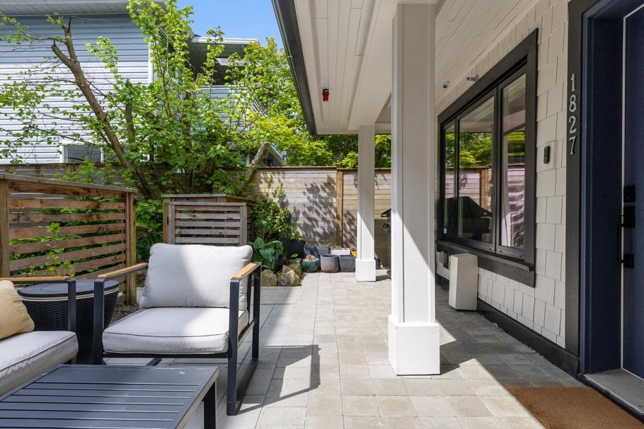 1827 W 15th Avenue Vancouver, BC - 33