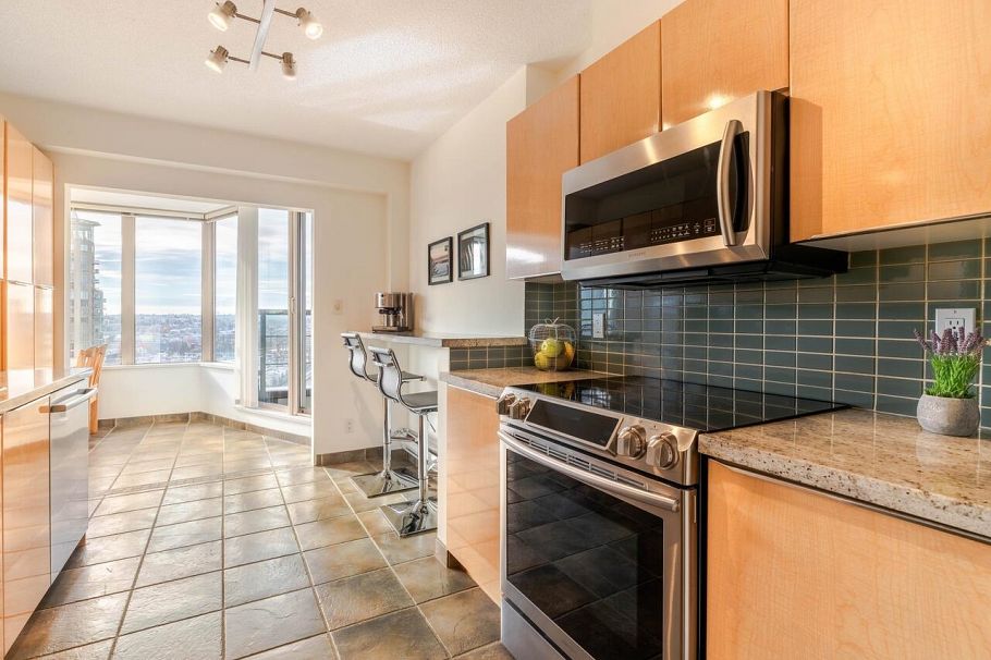 1403 1003 Pacific Street Vancouver, BC - 4