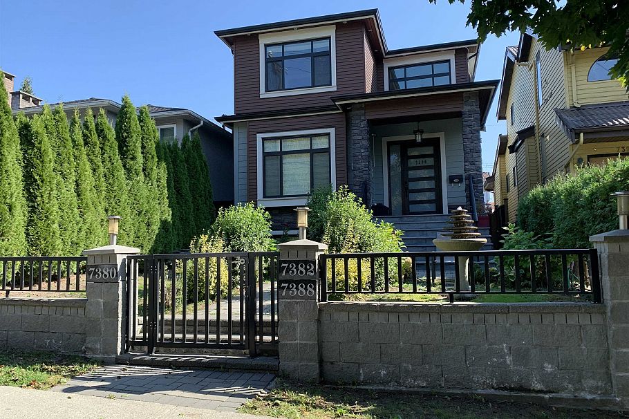 7380 Ontario Street Vancouver, BC - 2