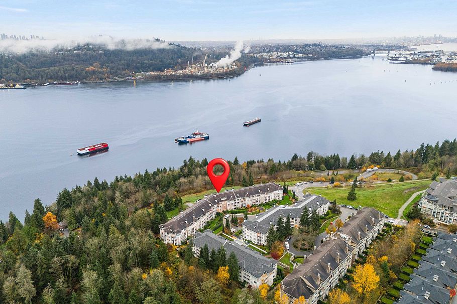 217 3629 Deercrest Drive North Vancouver, BC - 40