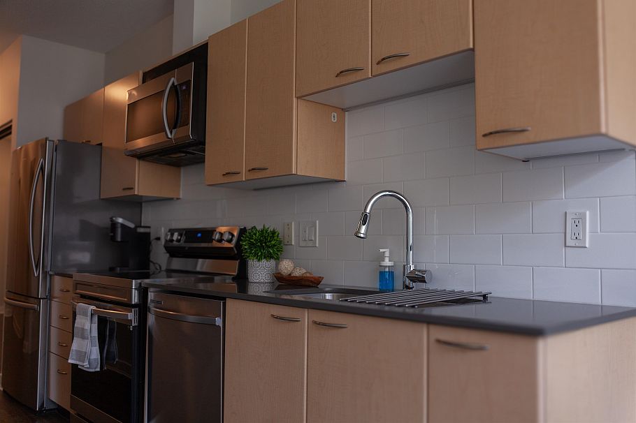 509 1249 Granville Street Vancouver, BC - 9