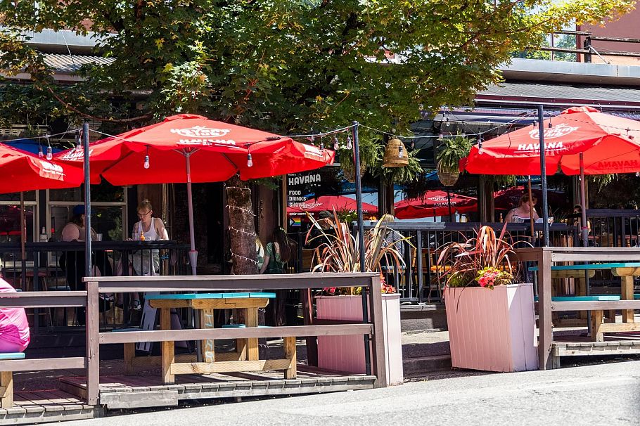 201 1515 E 5th Avenue Vancouver, BC - 9